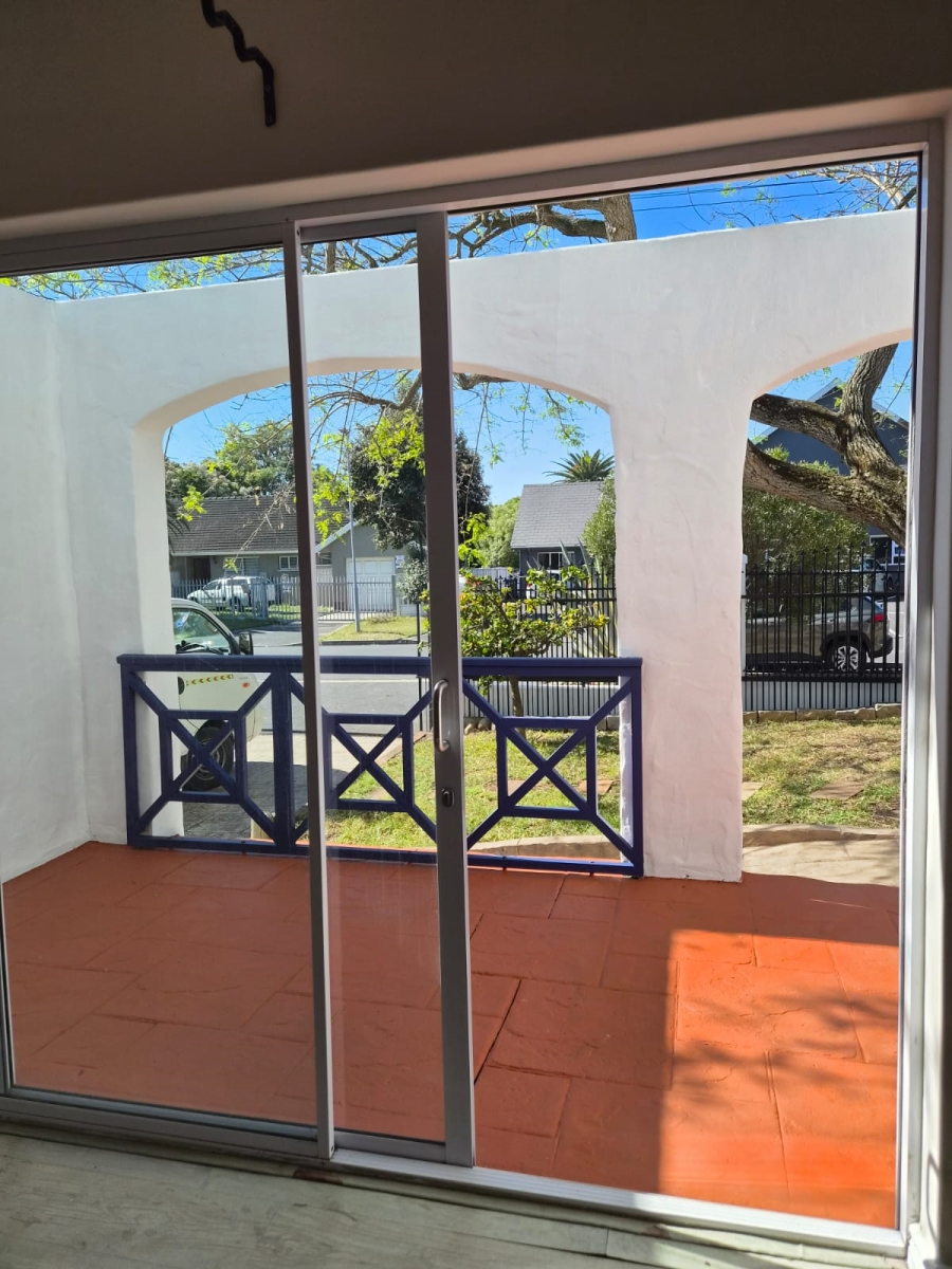 To Let 3 Bedroom Property for Rent in Table View Western Cape